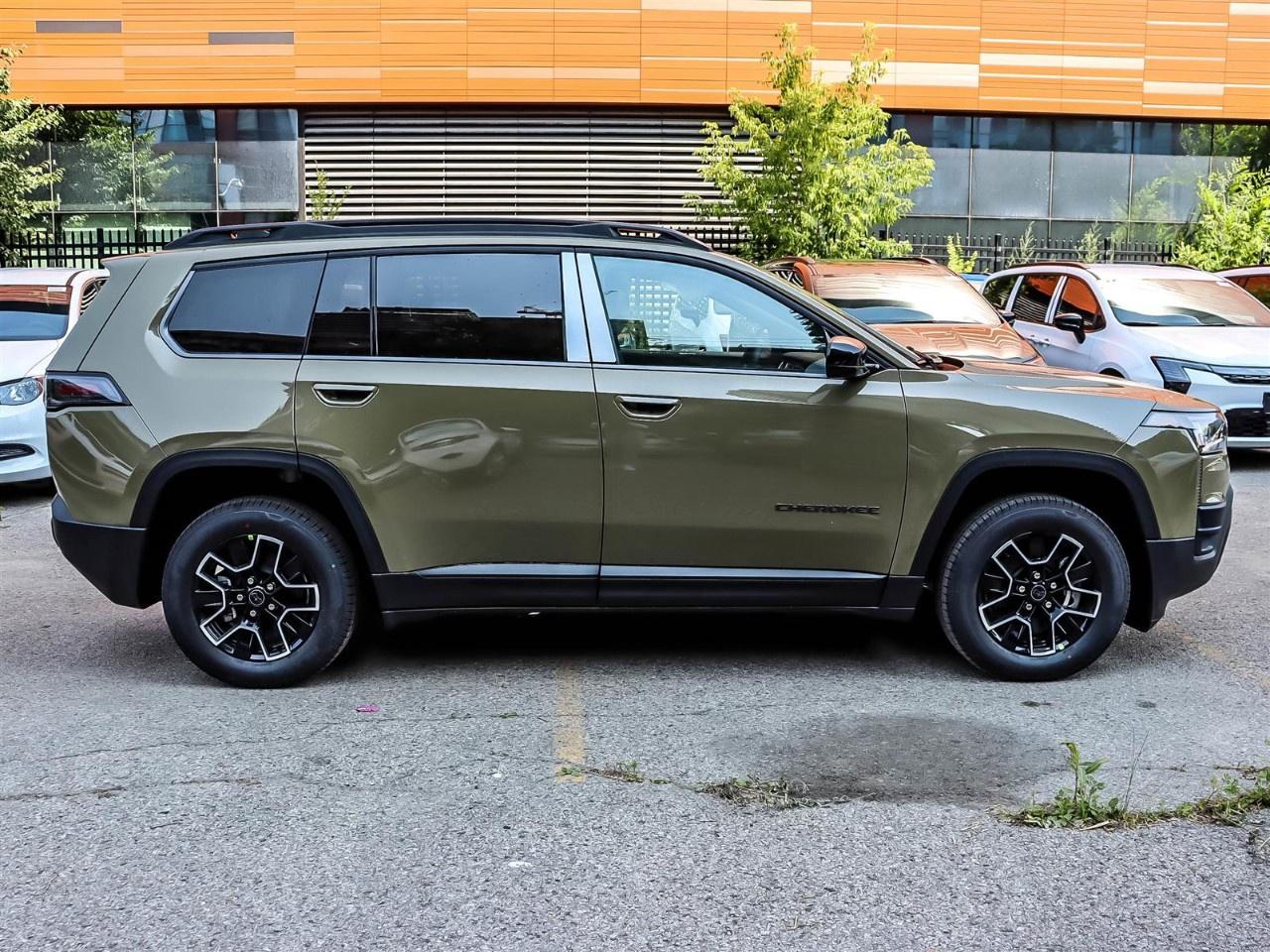 2026 Jeep Cherokee 4X4 Photo