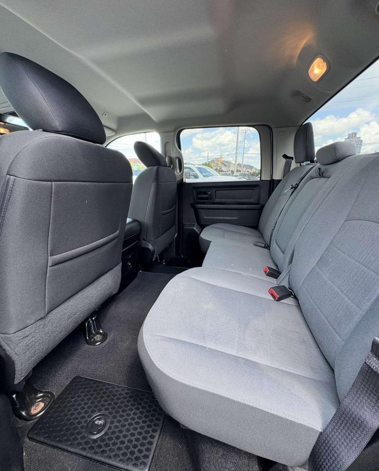 2021 RAM 1500 Express 4x4 Crew Cab 5'7 Box Photo