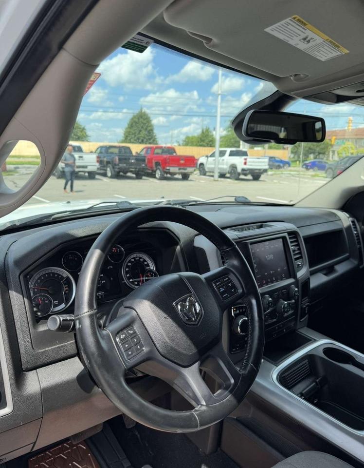 2021 RAM 1500 Express 4x4 Crew Cab 5'7 Box Photo