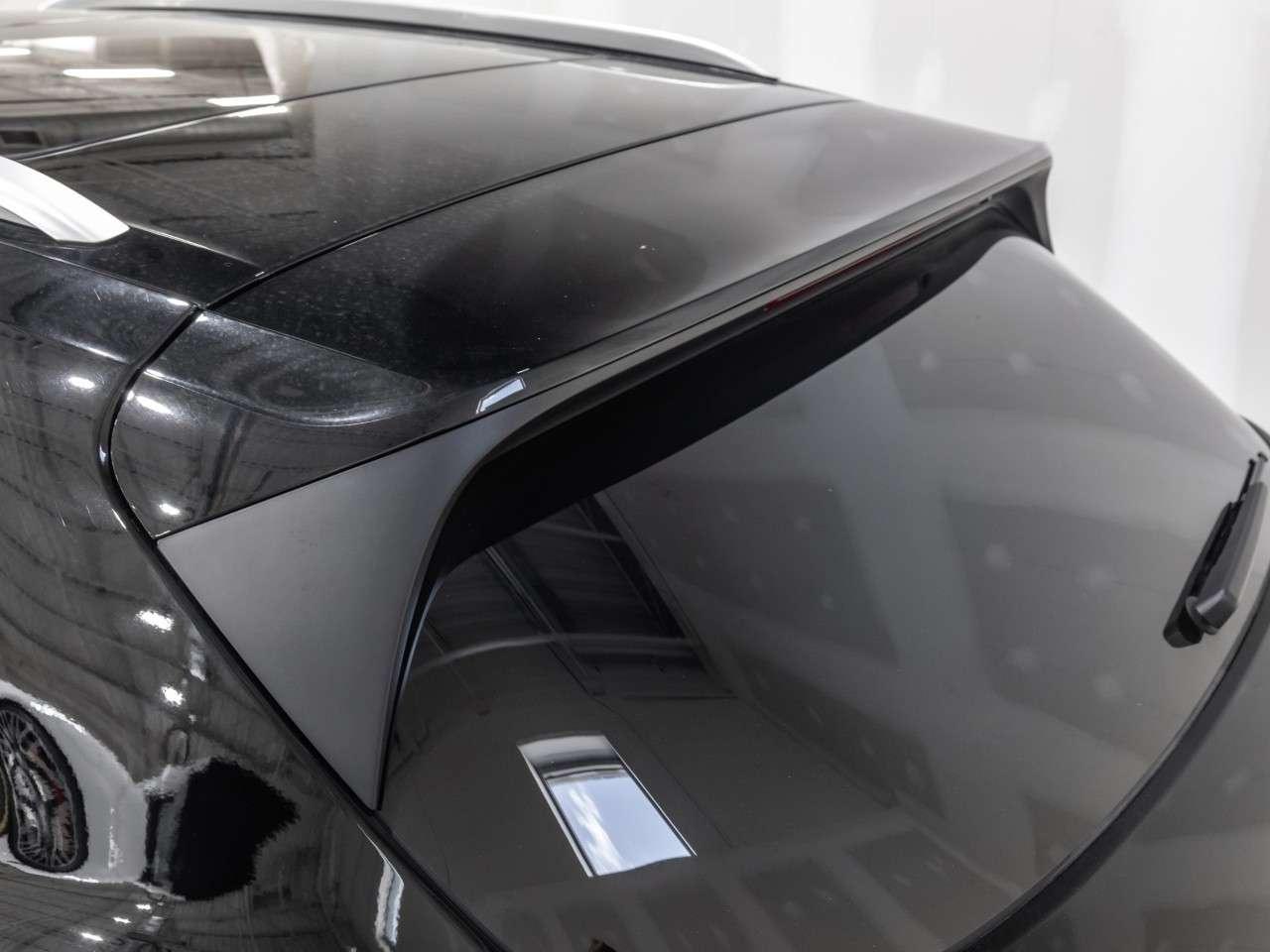 2022 Porsche Cayenne CAYENNE Photo