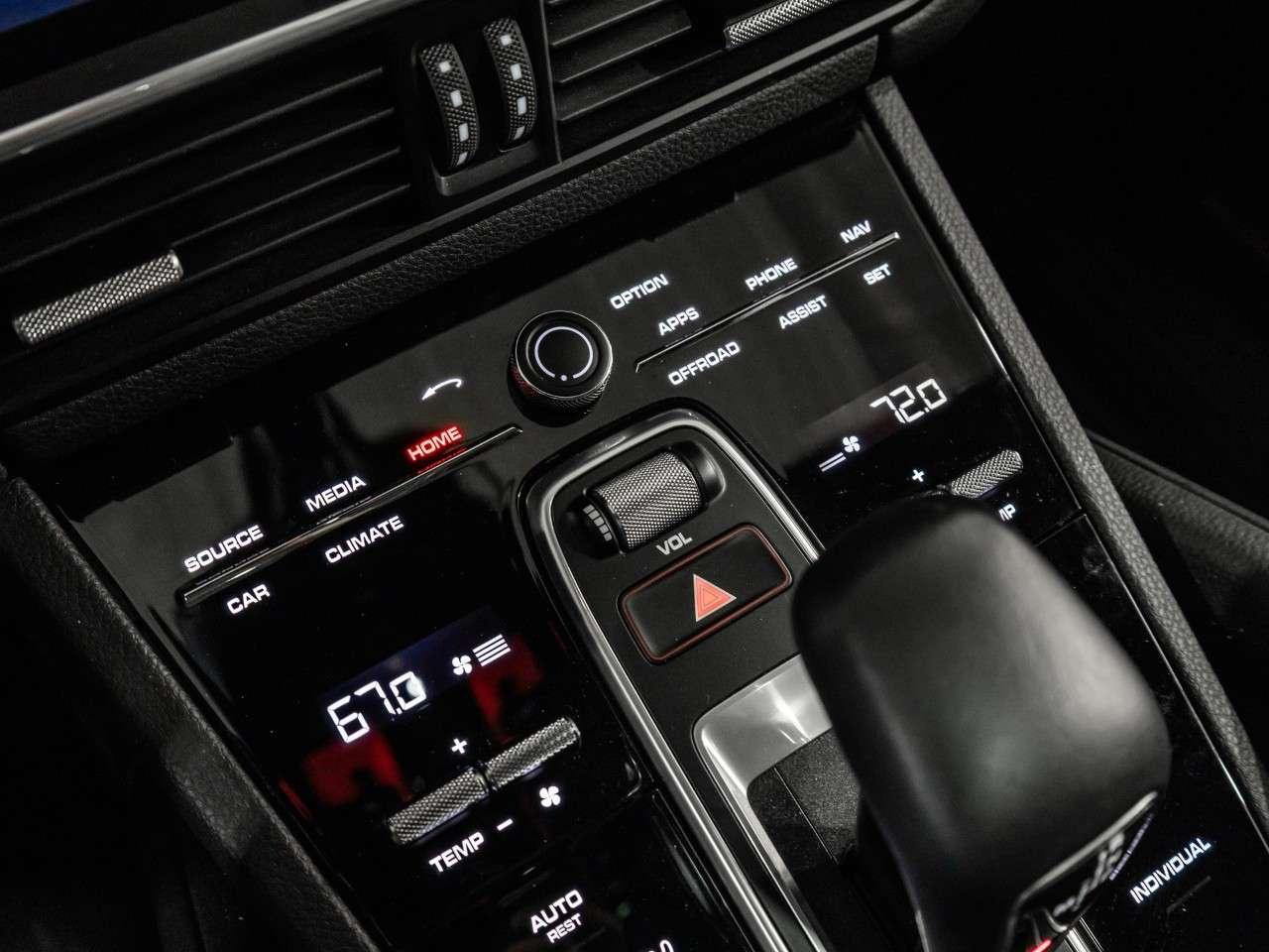 2022 Porsche Cayenne CAYENNE Photo