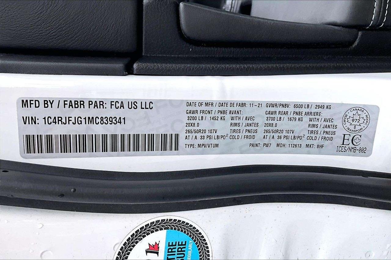 2021 Jeep Grand Cherokee Summit 4x4   Cooled Seats   Pano Sunroof   Navi Photo