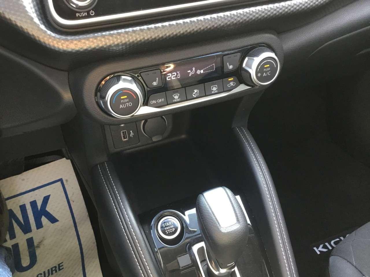 2018 Nissan Kicks SV FWD Photo