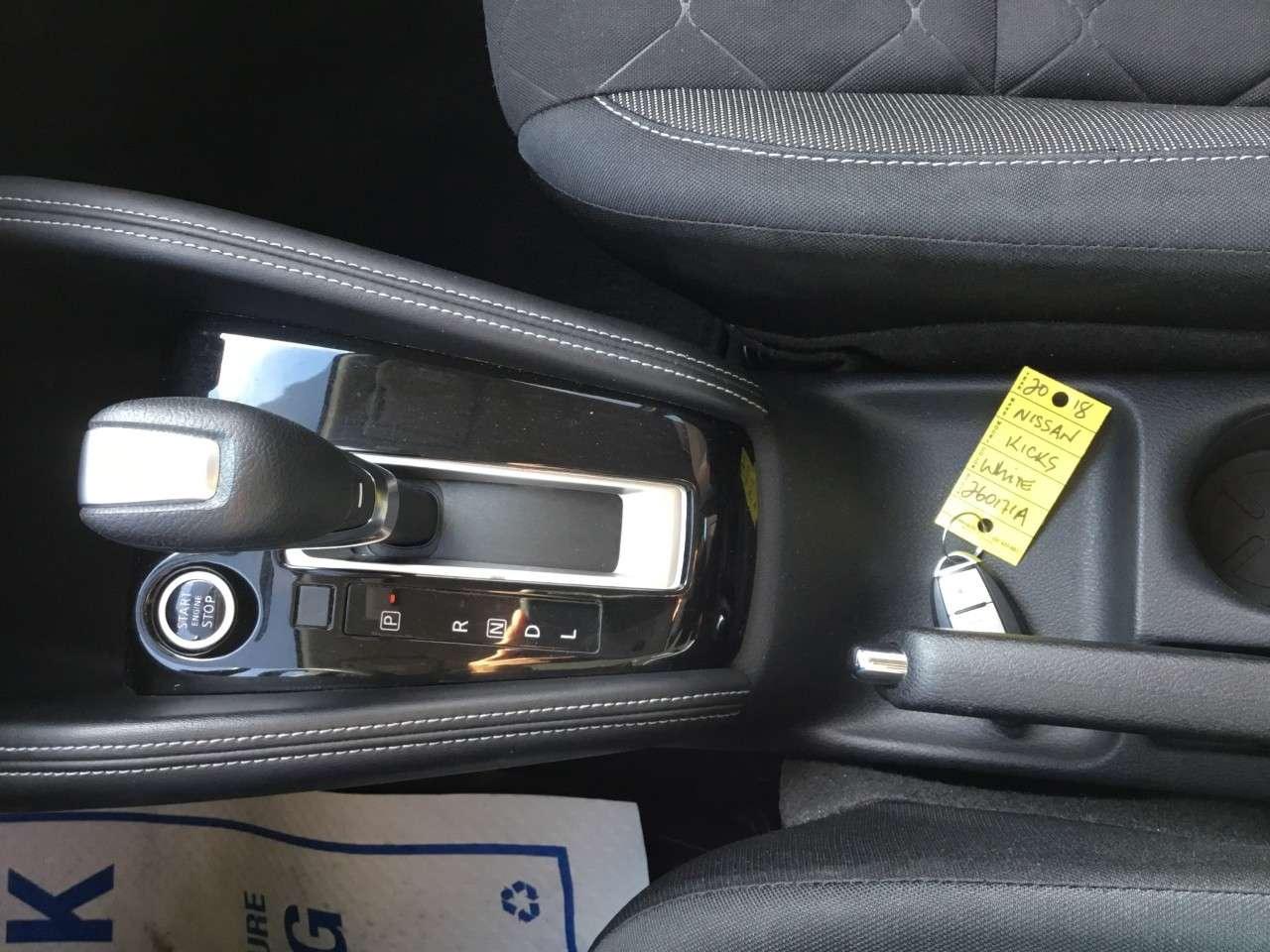 2018 Nissan Kicks SV FWD Photo