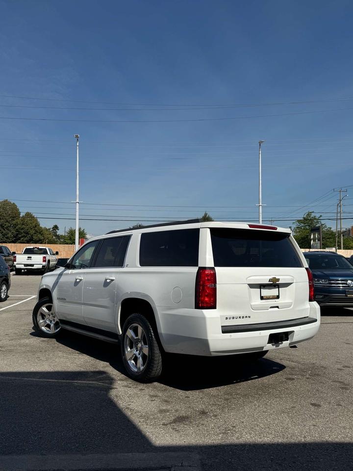 2016 Chevrolet Suburban 4WD 4dr 1500 LT Photo