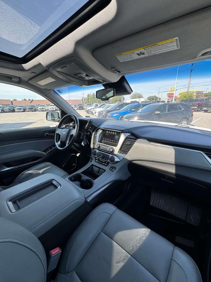 2016 Chevrolet Suburban 4WD 4dr 1500 LT Photo