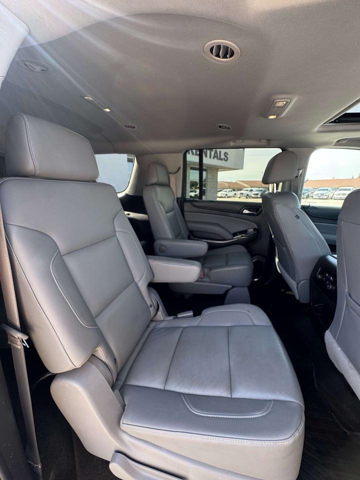 2016 Chevrolet Suburban 4WD 4dr 1500 LT Photo