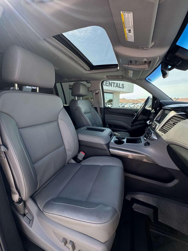 2016 Chevrolet Suburban 4WD 4dr 1500 LT Photo