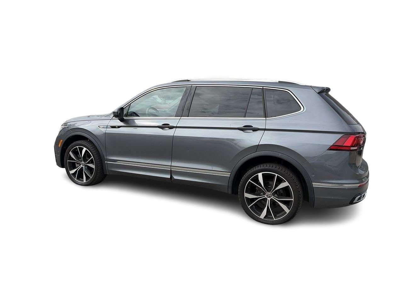 2023 Volkswagen Tiguan Highline 2.0T 8sp at w/Tip 4M Remote Starter  Alloy Wheels  Leather  Sunroof Photo