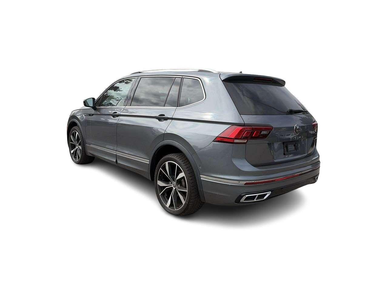 2023 Volkswagen Tiguan Highline 2.0T 8sp at w/Tip 4M Remote Starter  Alloy Wheels  Leather  Sunroof Photo