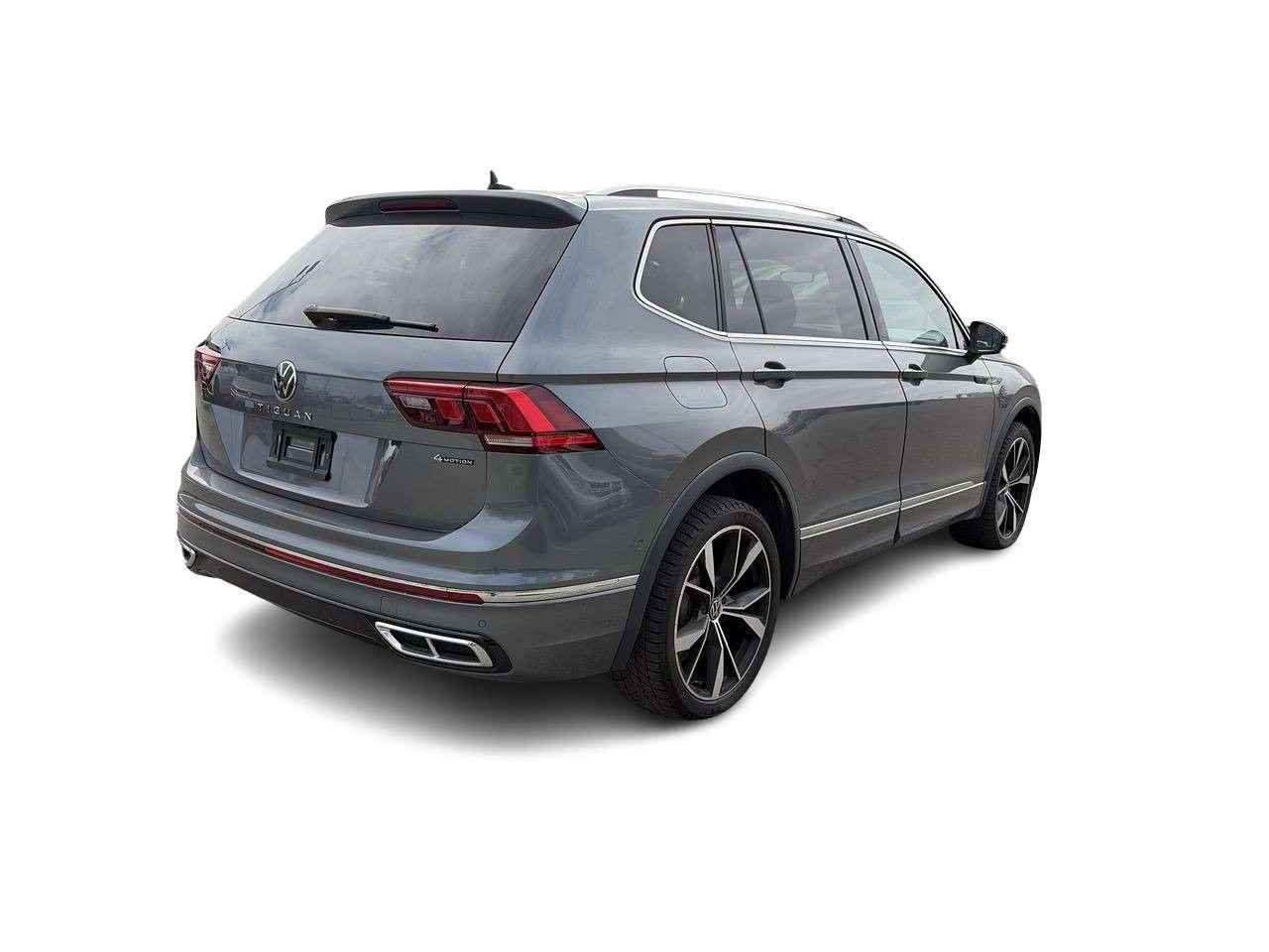 2023 Volkswagen Tiguan Highline 2.0T 8sp at w/Tip 4M Remote Starter  Alloy Wheels  Leather  Sunroof Photo