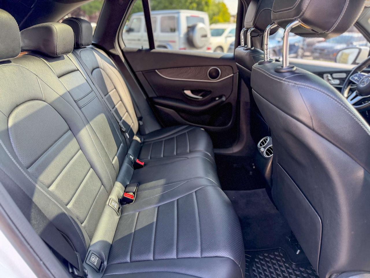 2020 Mercedes-Benz GLC GLC 300/BSM/NAVI/CAMERA/ROOF/APPLE CARPLAY/2.0L Photo
