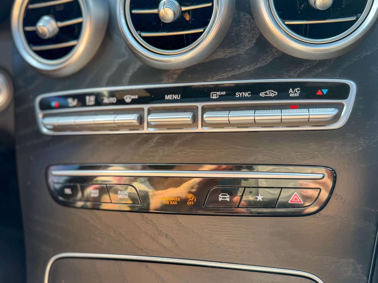 2020 Mercedes-Benz GLC GLC 300/BSM/NAVI/CAMERA/ROOF/APPLE CARPLAY/2.0L Photo