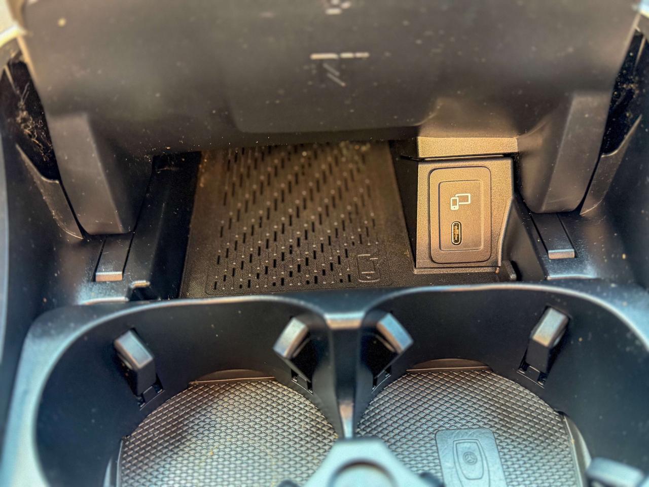 2020 Mercedes-Benz GLC GLC 300/BSM/NAVI/CAMERA/ROOF/APPLE CARPLAY/2.0L Photo
