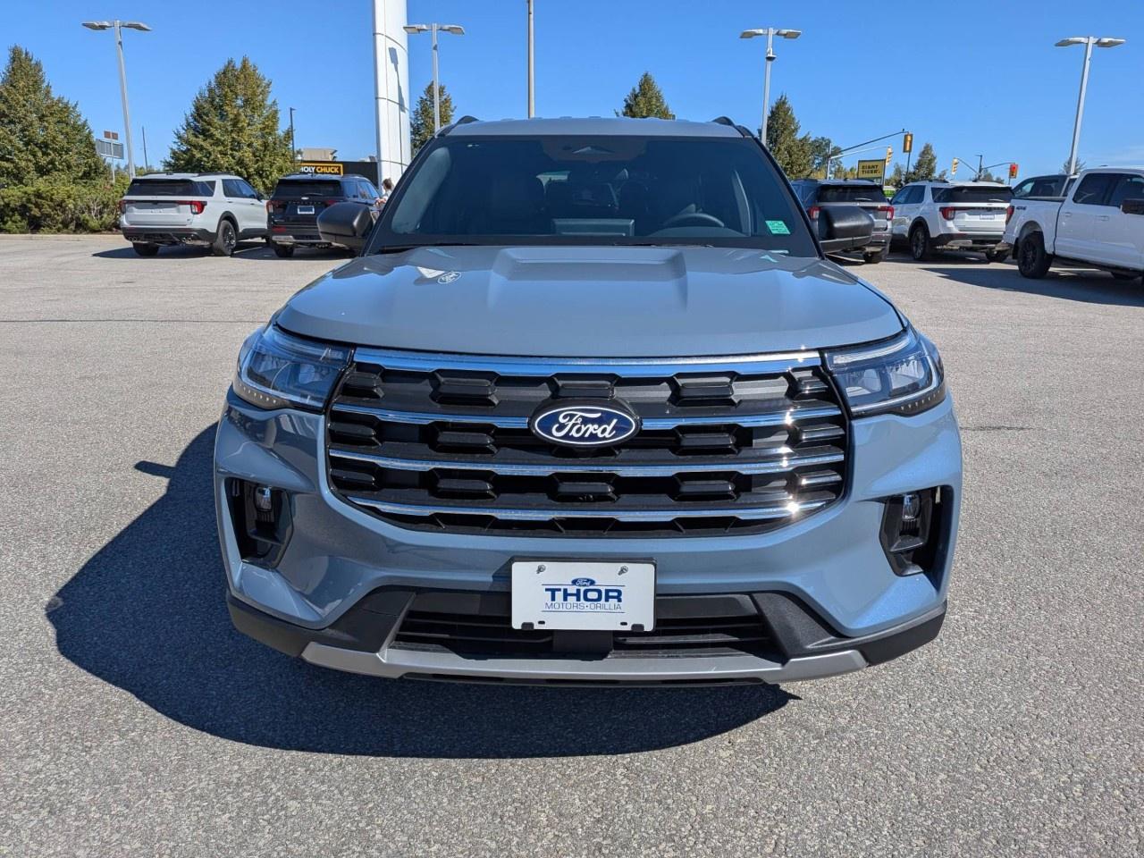 2027 Ford Explorer Active w/200A Pkg 4WD Photo1