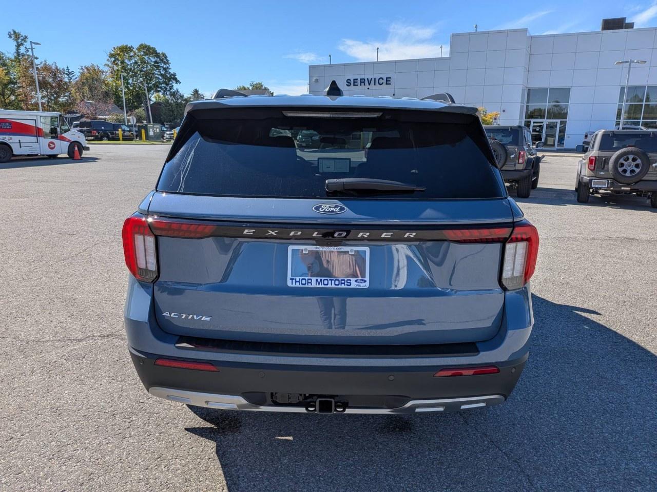 2027 Ford Explorer Active w/200A Pkg 4WD Photo