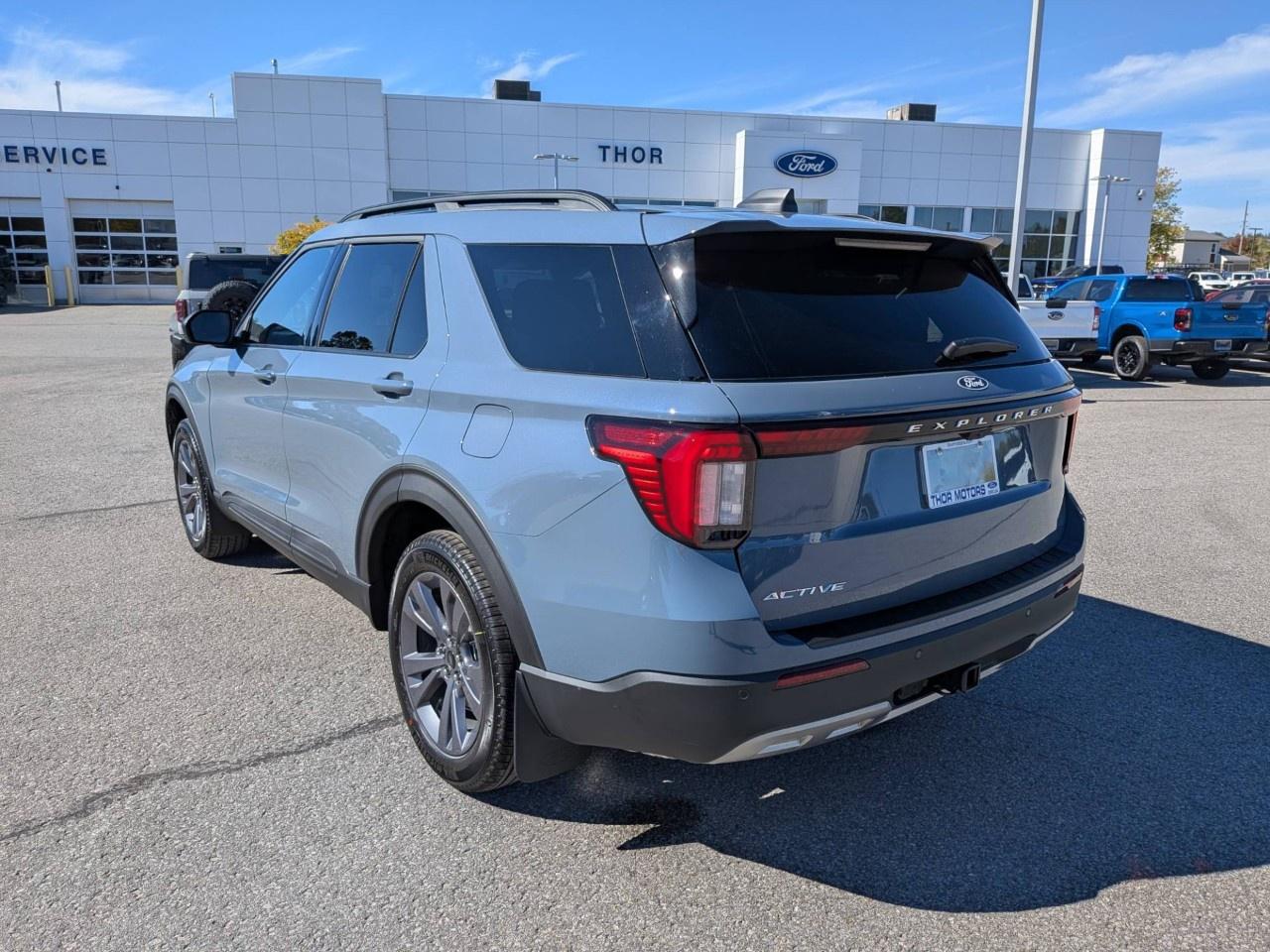 2027 Ford Explorer Active w/200A Pkg 4WD Photo