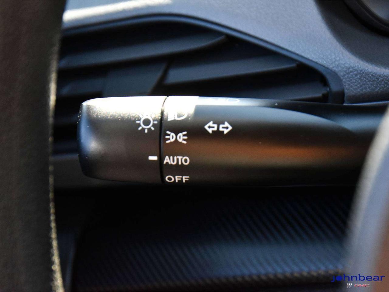 2024 Subaru Crosstrek Convenience Photo