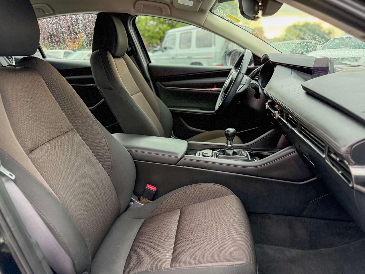 2019 Mazda 3 GS/ACCIDENT FREE/MANUAL TRANSMISSION/HEATED SEATS Photo