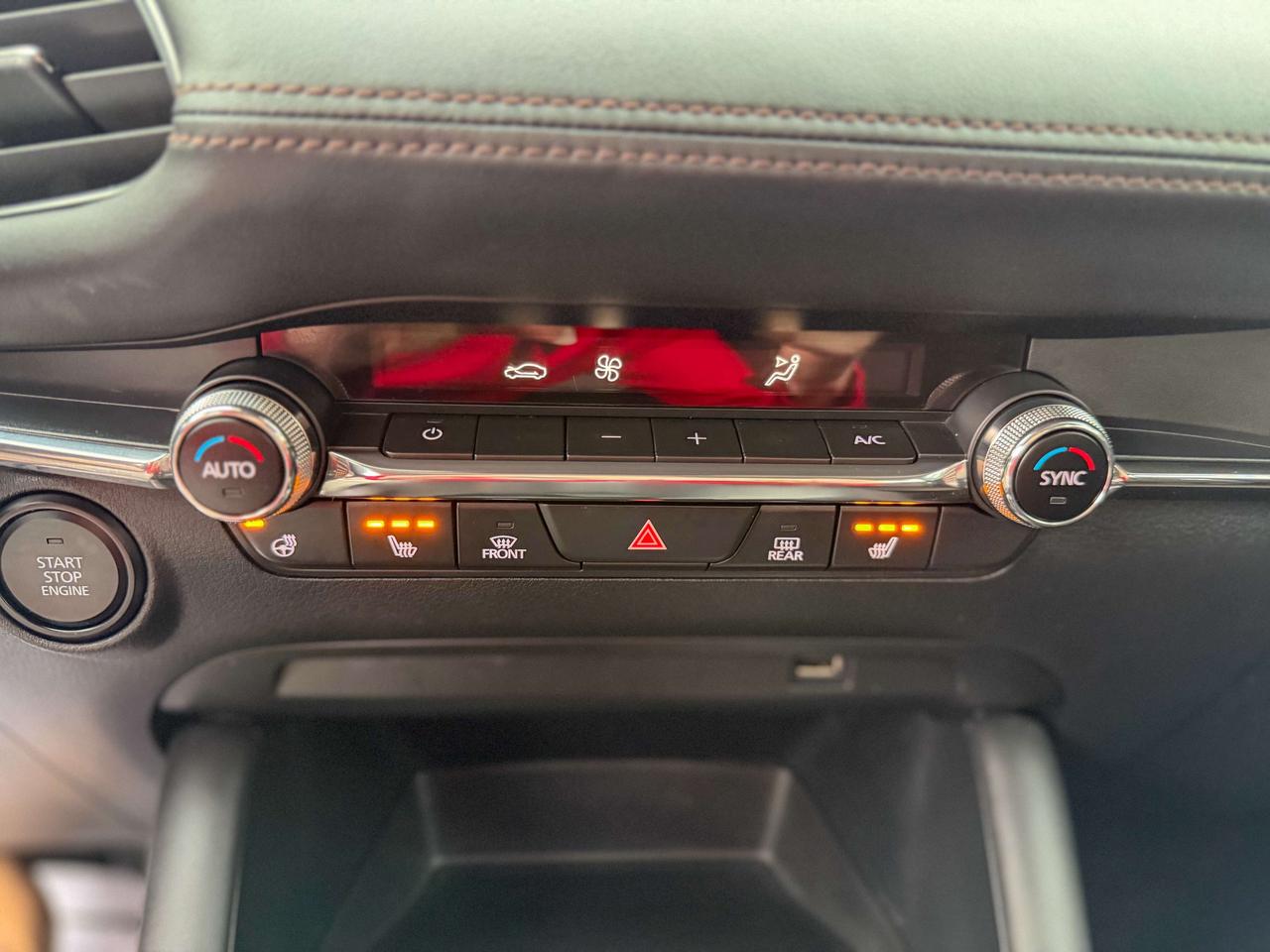 2019 Mazda 3 GS/ACCIDENT FREE/MANUAL TRANSMISSION/HEATED SEATS Photo