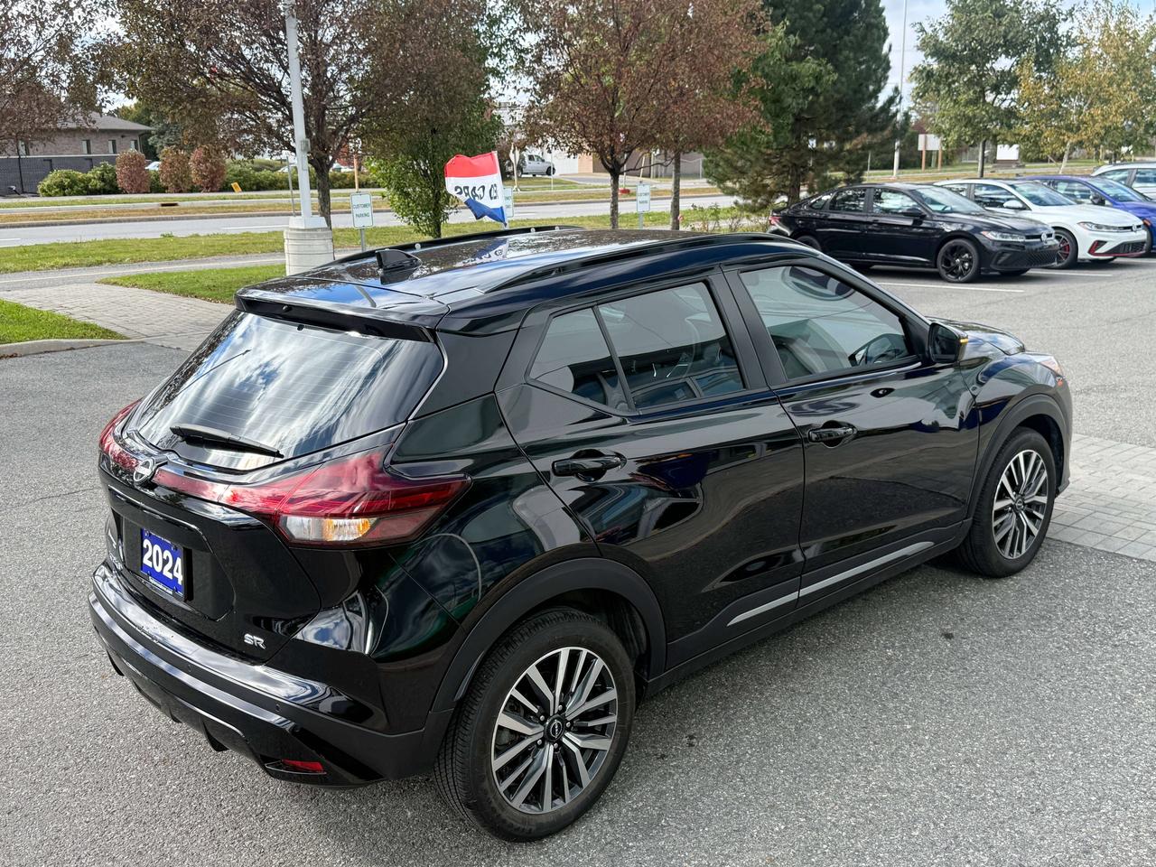 2024 Nissan Kicks SR Photo2