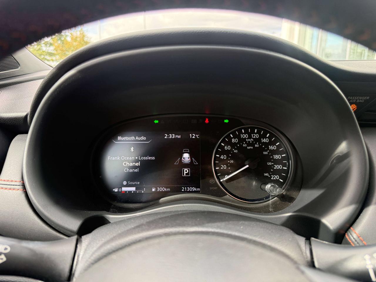 2024 Nissan Kicks SR Photo