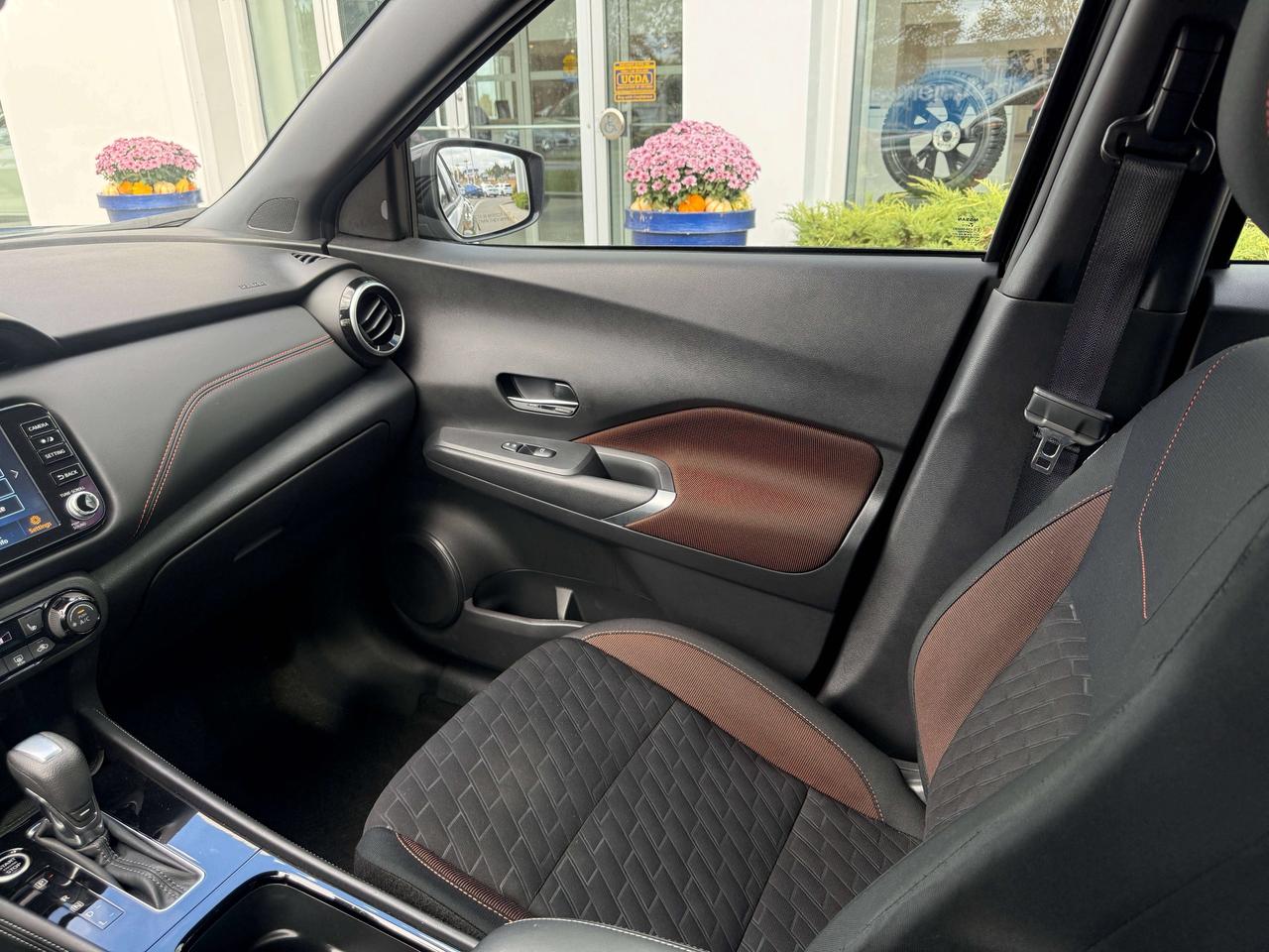 2024 Nissan Kicks SR Photo