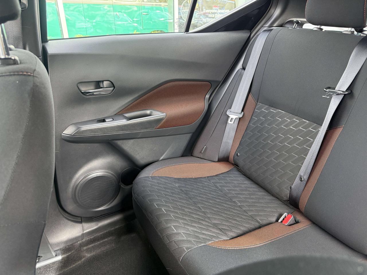 2024 Nissan Kicks SR Photo
