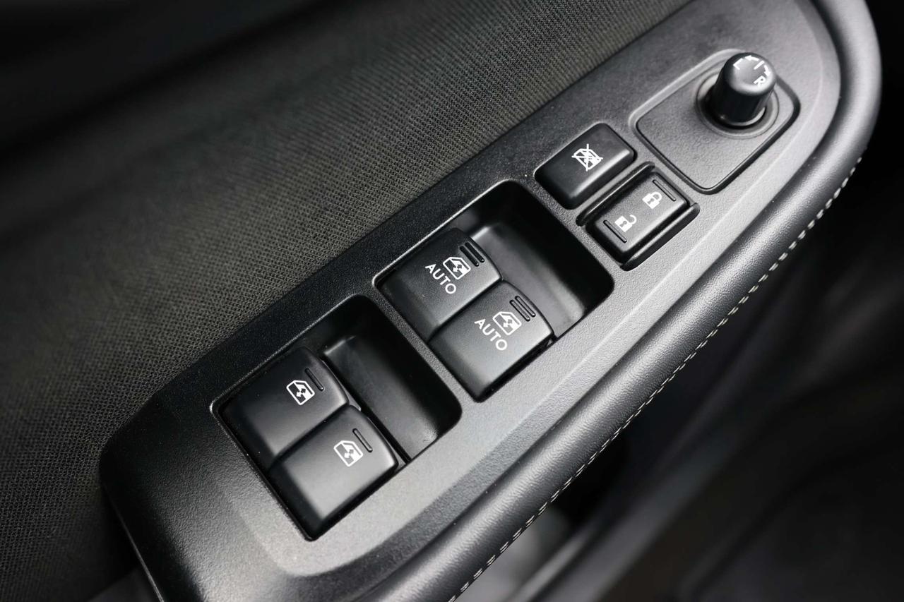 2019 Subaru Outback TOURING-AWD-EYESIGHT PKG/ADAPT CRUISE/BCAM/BLIS/FCW/LDW/HEATED SEATS/KEYLESS/CARPLAY/SUNROOF Photo