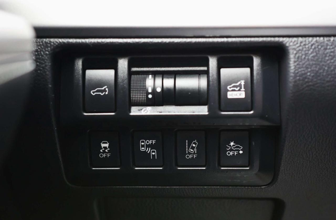 2019 Subaru Outback TOURING-AWD-EYESIGHT PKG/ADAPT CRUISE/BCAM/BLIS/FCW/LDW/HEATED SEATS/KEYLESS/CARPLAY/SUNROOF Photo
