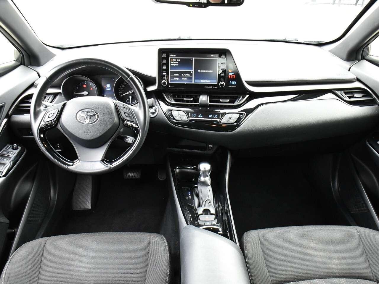 2019 Toyota C-HR FUEL SAVER, HEATED SEATS, APPLE CARPLAY Photo