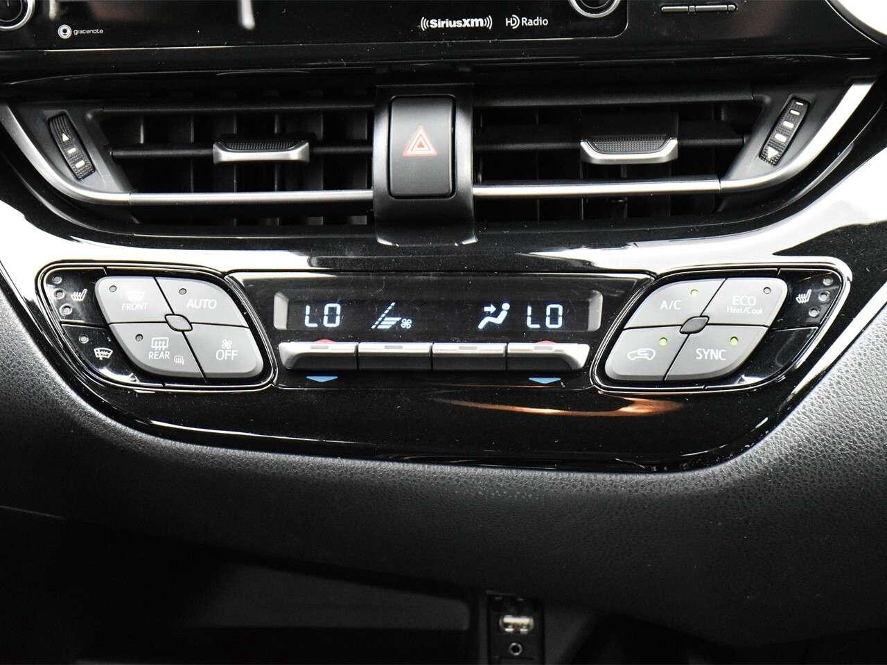 2019 Toyota C-HR FUEL SAVER, HEATED SEATS, APPLE CARPLAY Photo