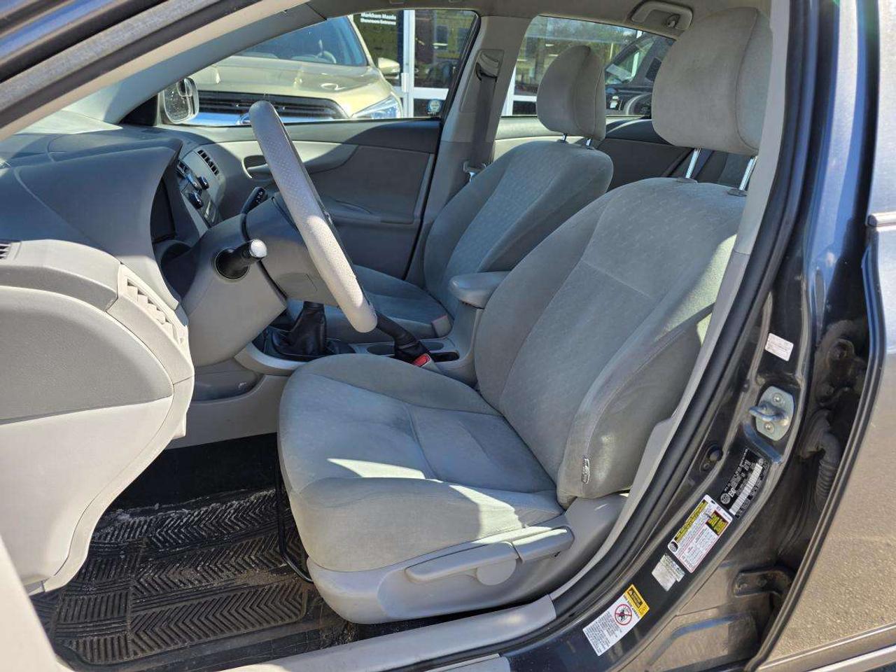 2010 Toyota Corolla MANUAL POWER LOCKS Photo