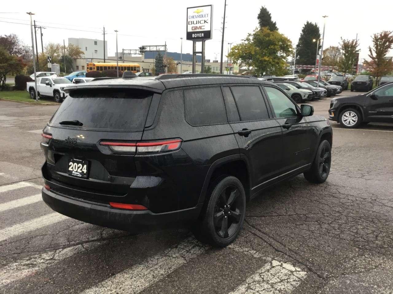 2024 Jeep Grand Cherokee ALTITUDE 4X4 Photo