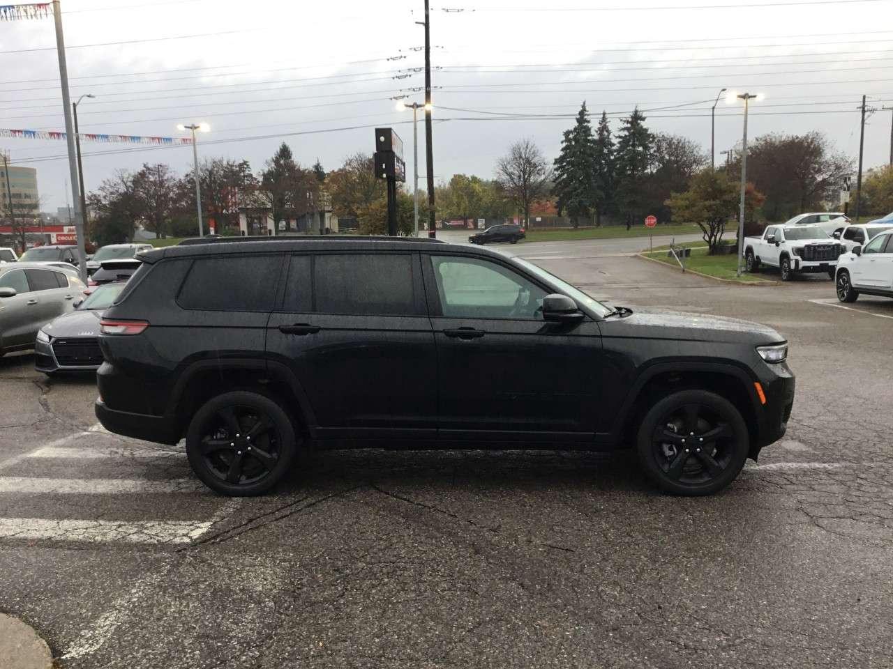 2024 Jeep Grand Cherokee ALTITUDE 4X4 Photo