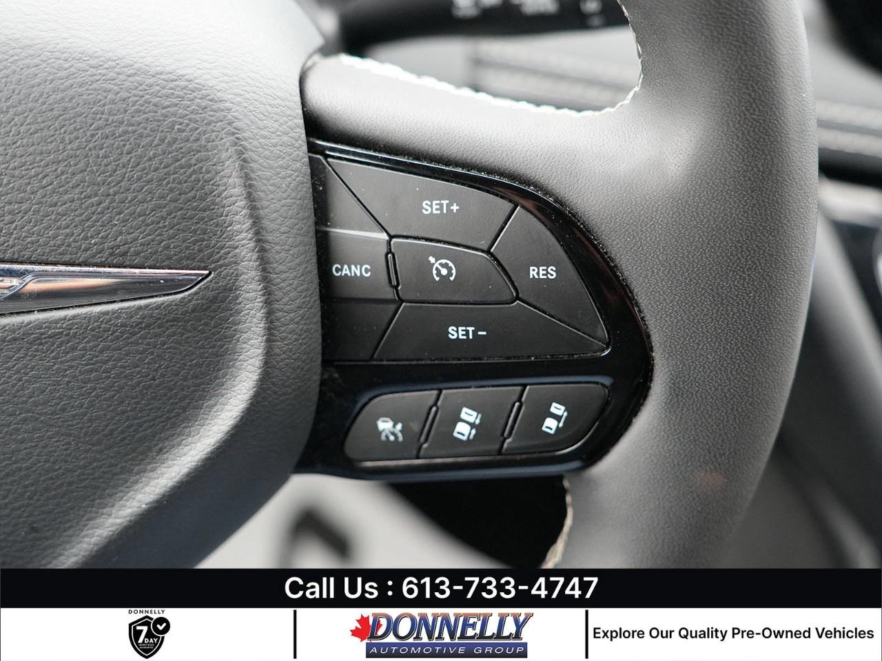 2025 Chrysler Pacifica Limited FWD Photo