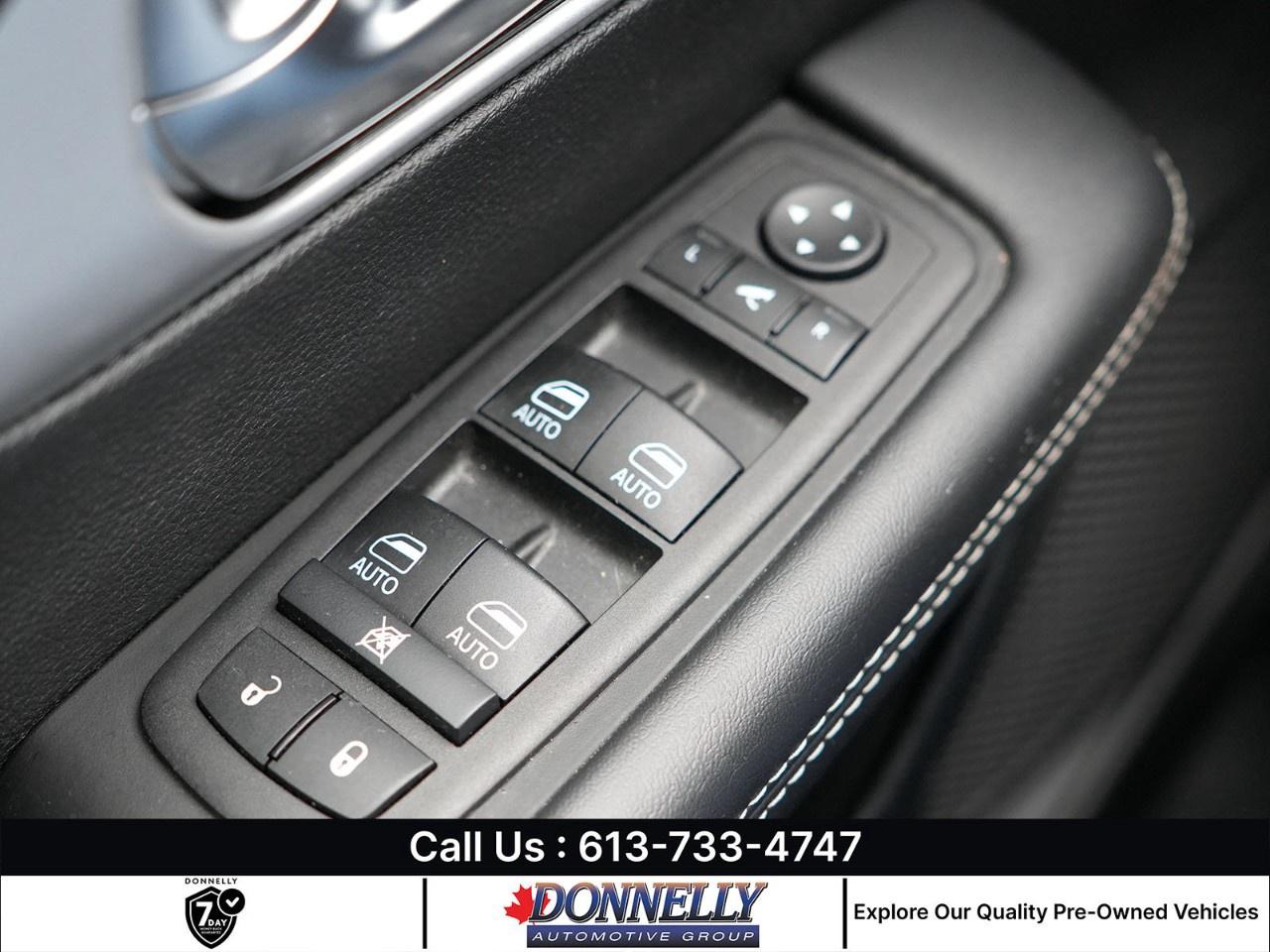 2025 Chrysler Pacifica Limited FWD Photo