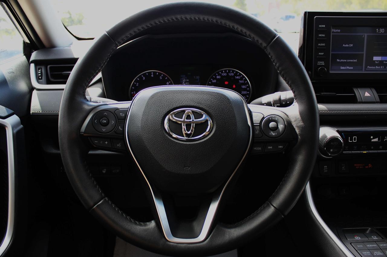 2022 Toyota RAV4 XLE Photo