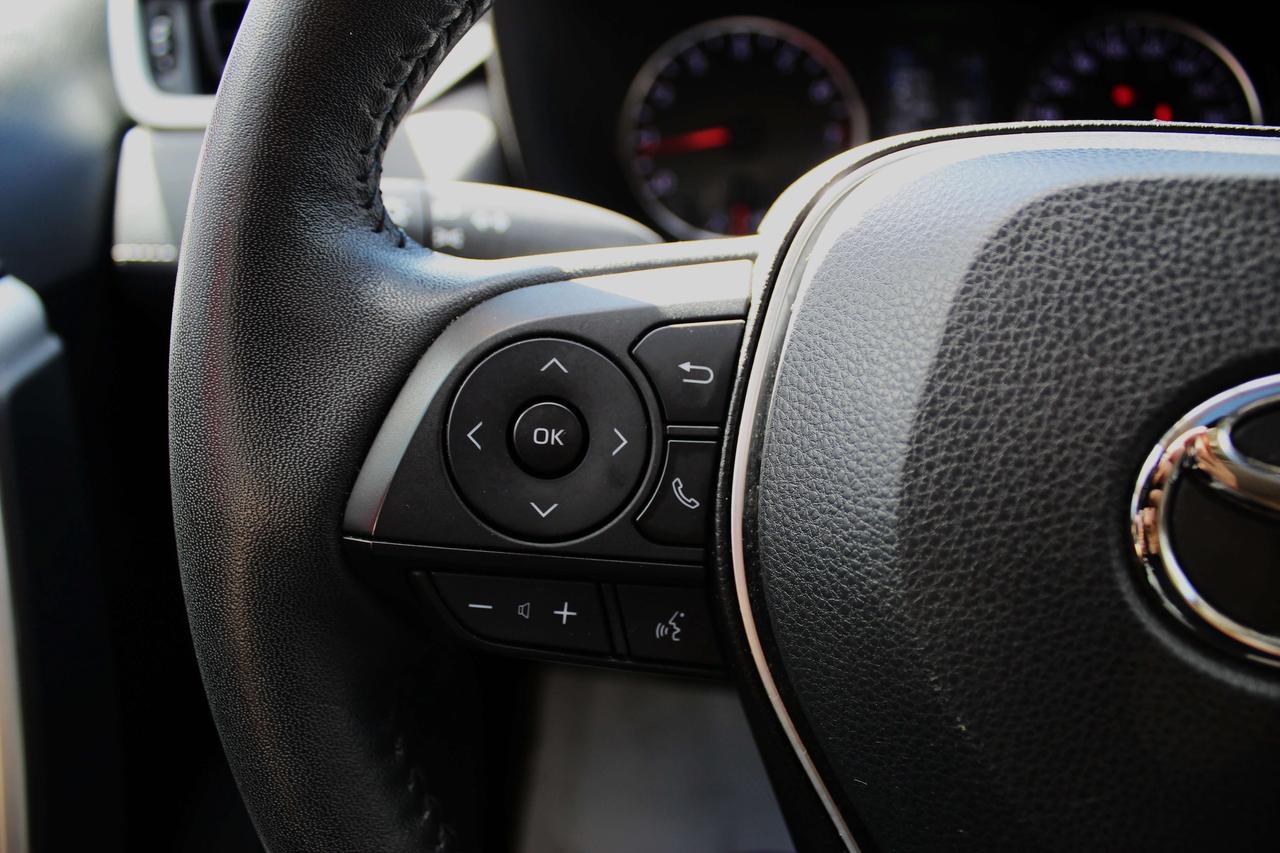 2022 Toyota RAV4 XLE Photo