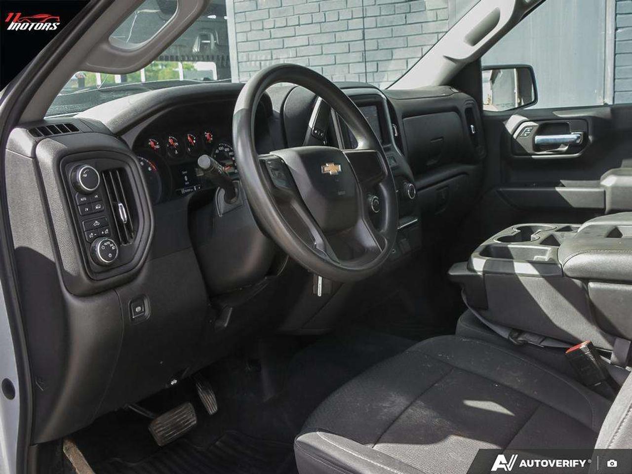 2020 Chevrolet Silverado 1500 4X4 Double Cab 147 Custom   NO ACCIDENTS Photo