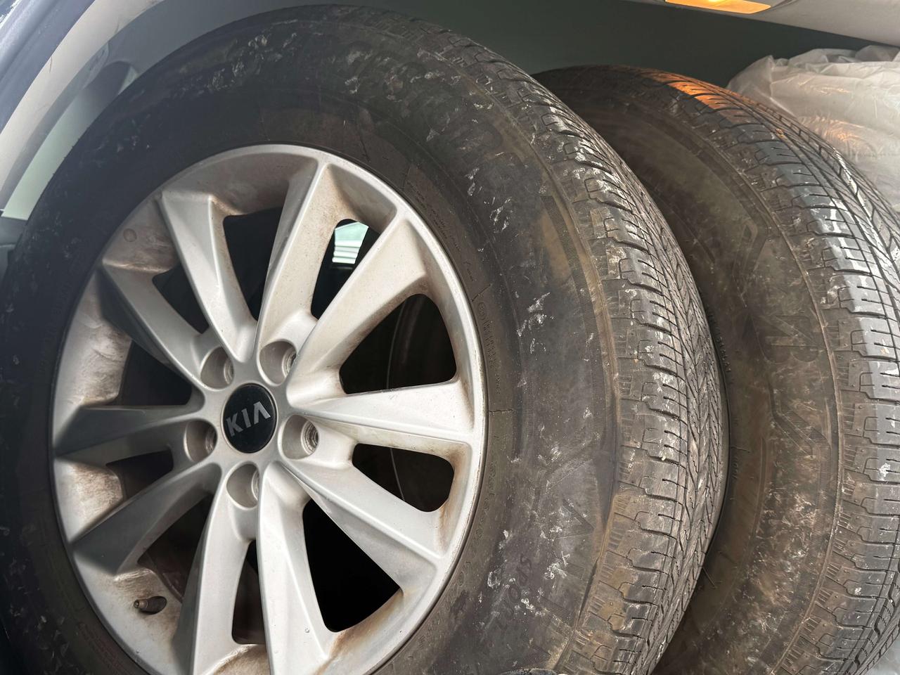 2019 Kia Sorento No Accidents l AWD l LX l 4cyl l Winter Tires l Photo