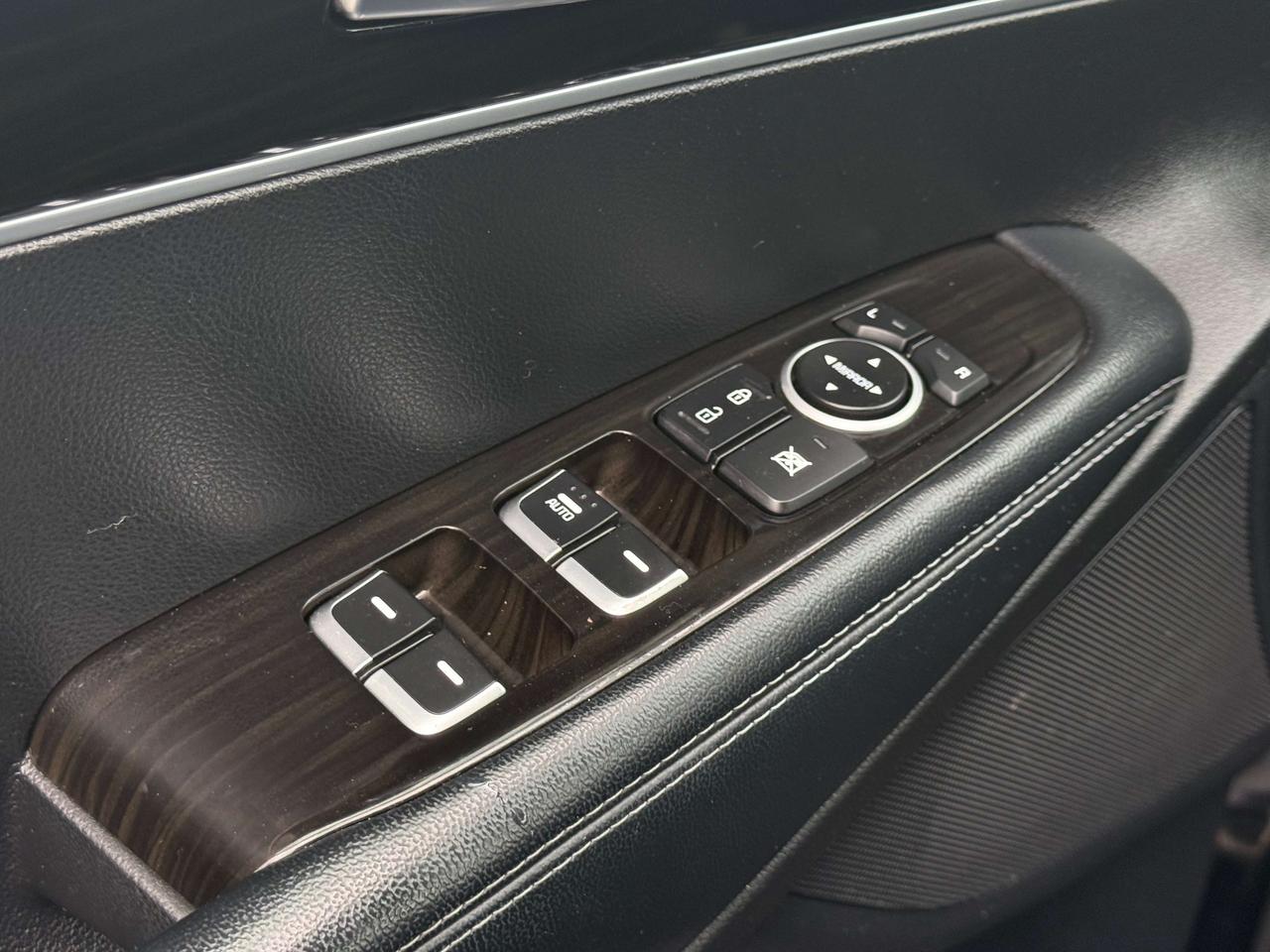 2019 Kia Sorento No Accidents l AWD l LX l 4cyl l Winter Tires l Photo