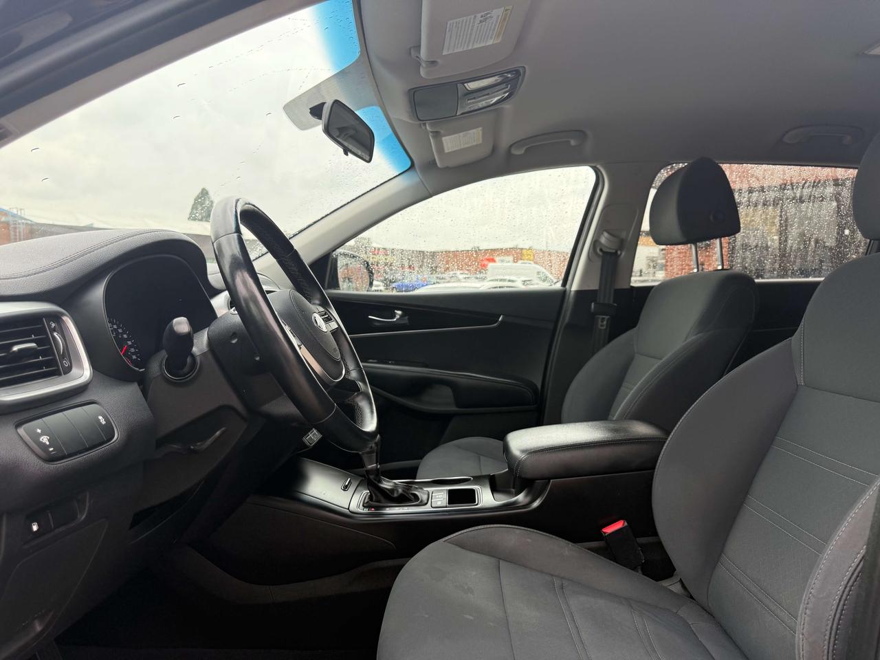 2019 Kia Sorento No Accidents l AWD l LX l 4cyl l Winter Tires l Photo