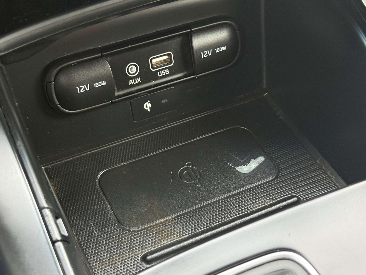 2019 Kia Sorento No Accidents l AWD l LX l 4cyl l Winter Tires l Photo