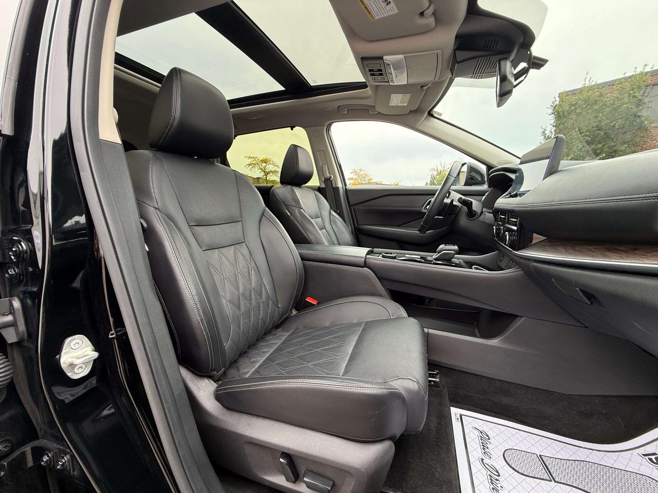 2024 Nissan Rogue PLATINUM   AWD    NO ACCIDENT   ONE OWNER   360 CAMERA Photo