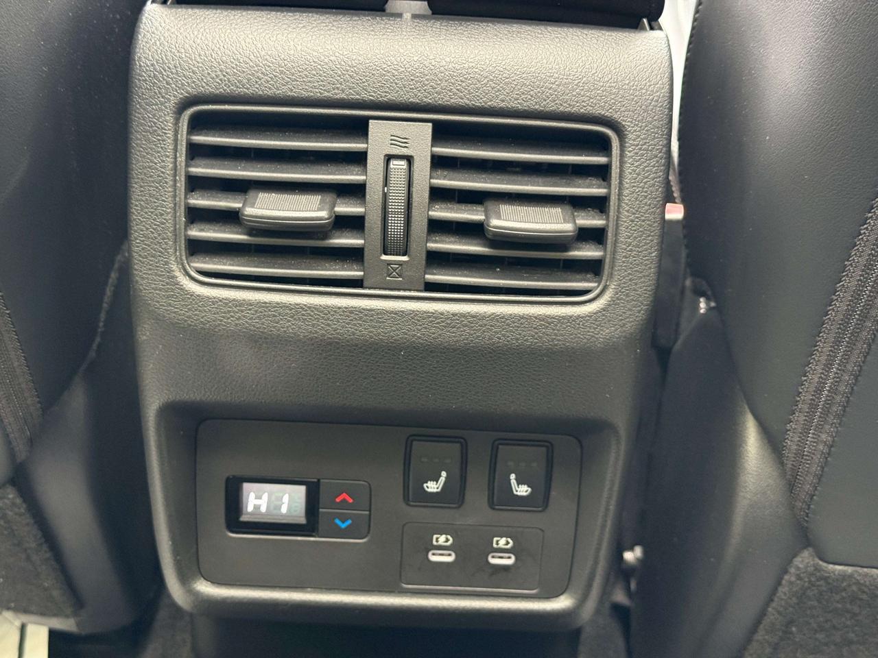2024 Nissan Rogue PLATINUM   AWD    NO ACCIDENT   ONE OWNER   360 CAMERA Photo