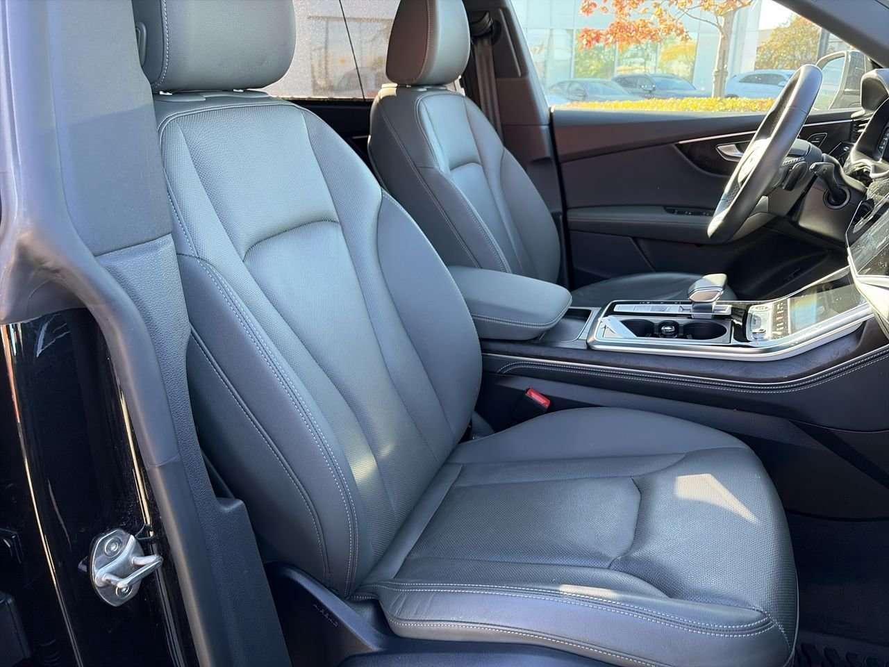 2023 Audi Q8 55 3.0T Technik quattro 8sp Tiptronic Alloy Wheels  Leather  Sunroof  Apple/Android CarPlay Photo