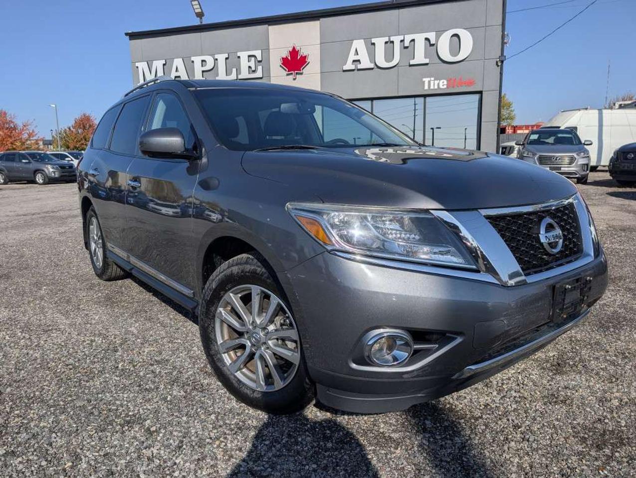 2016 Nissan Pathfinder SL NAV LEATHER PANOROOF CAMERA HTD SEATS Photo