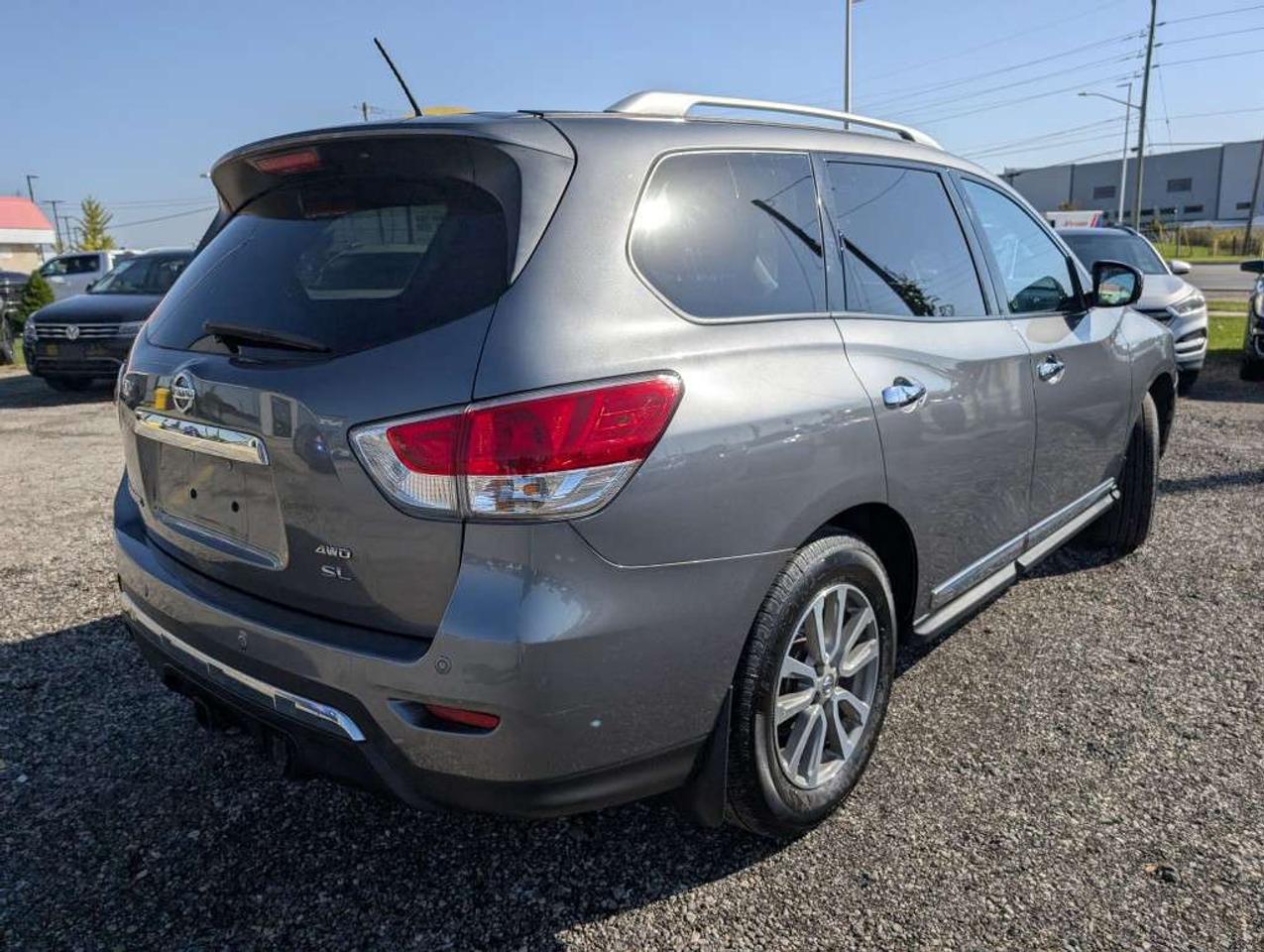 2016 Nissan Pathfinder SL NAV LEATHER PANOROOF CAMERA HTD SEATS Photo