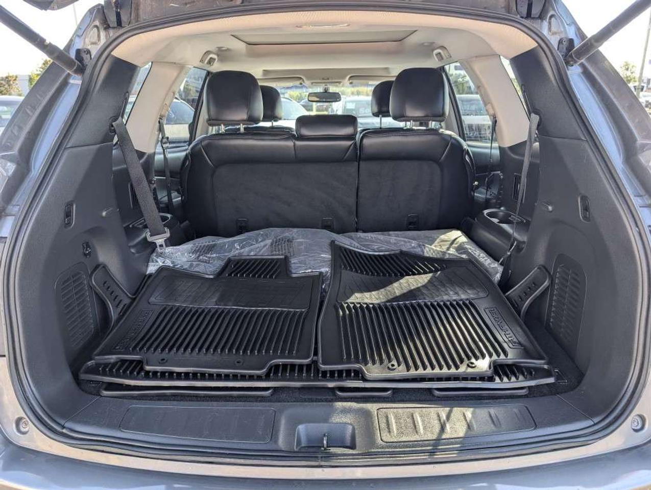 2016 Nissan Pathfinder SL NAV LEATHER PANOROOF CAMERA HTD SEATS Photo